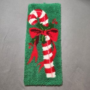 Vintage Latch Hook Rug Christmas - Christmas Decorations